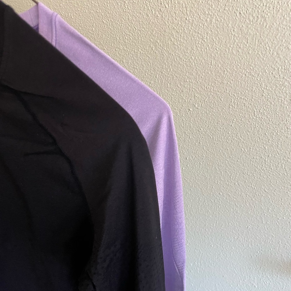 Figs Women's Long Sleeve Tee in Black - Picture 5 of 8